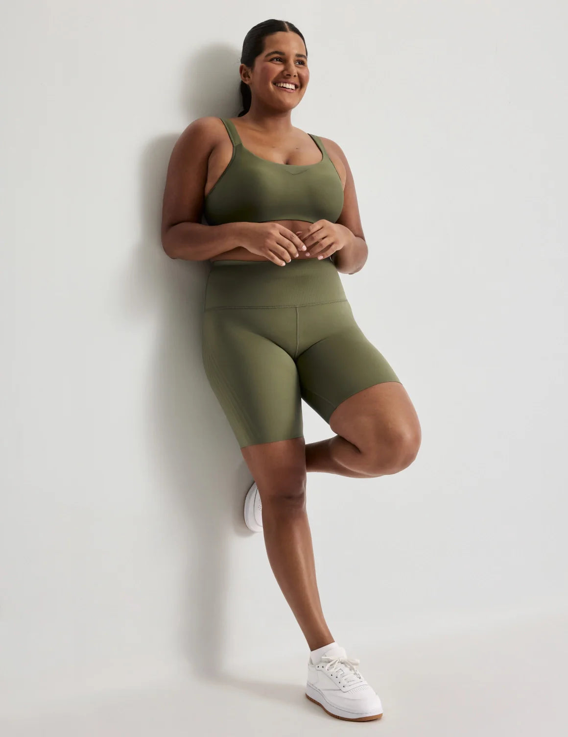 Adiya has 40” hips and wears a size L | Olive