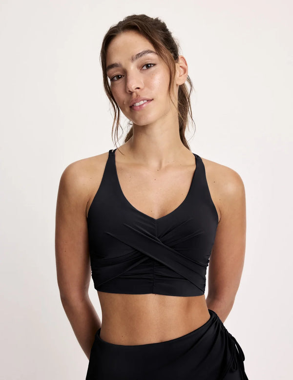 Maya is a 32A and wearing KNIX S | Black