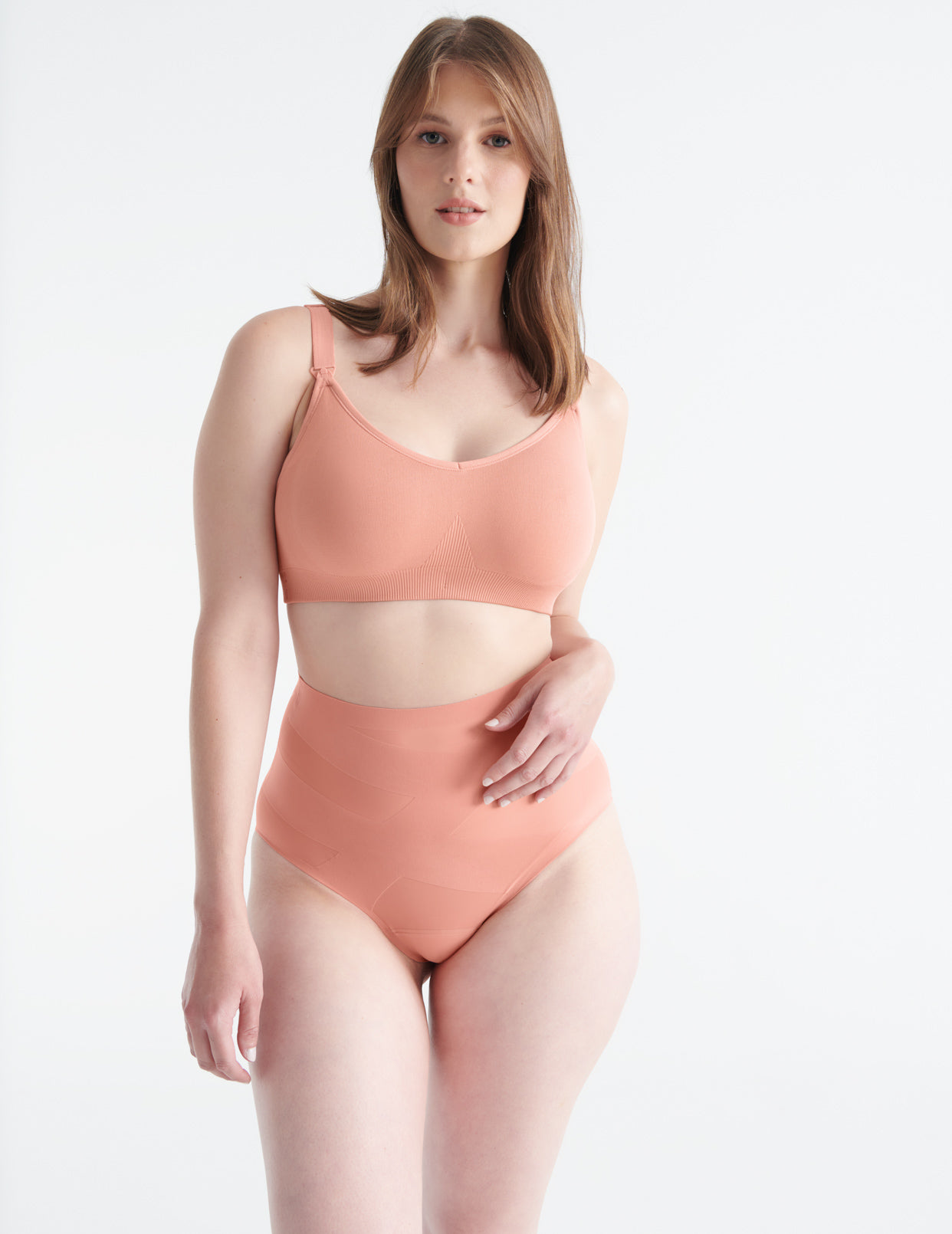 Anastasia is a 34F and wears a Knix size M+  | Pink Ginger