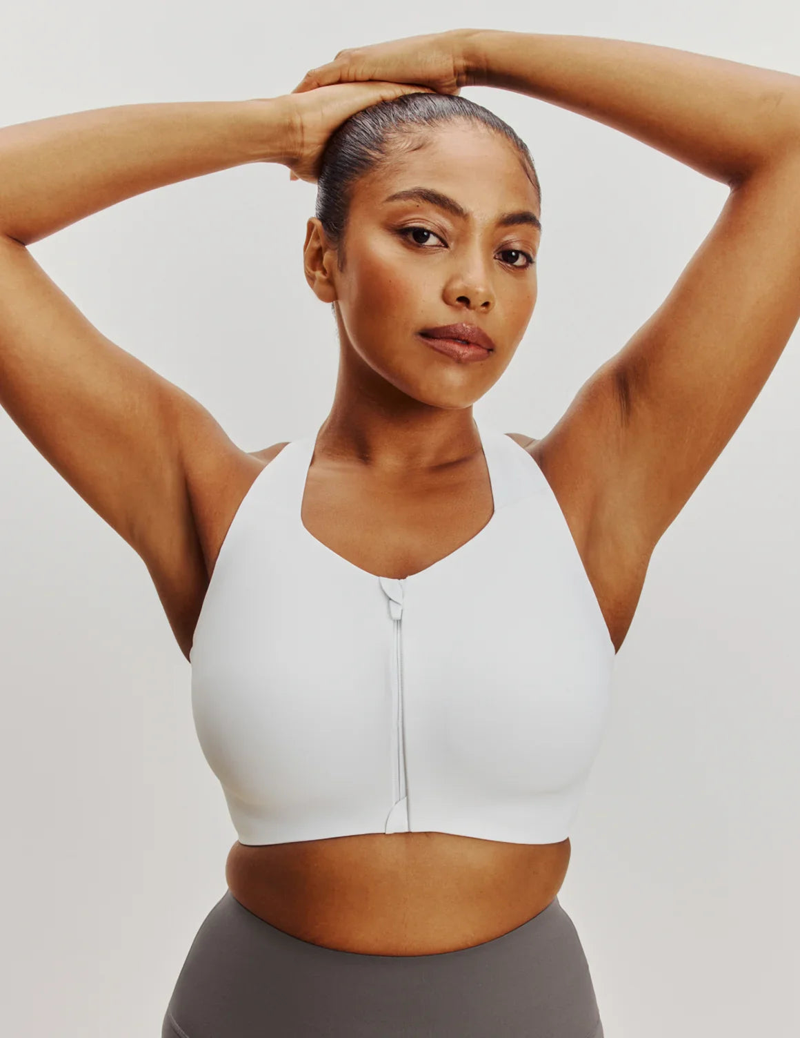 Cassaerea is a 34G and wears a Knix size 6++  | White
