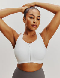 Cassaerea is a 34G and wears a Knix size 6++  | White