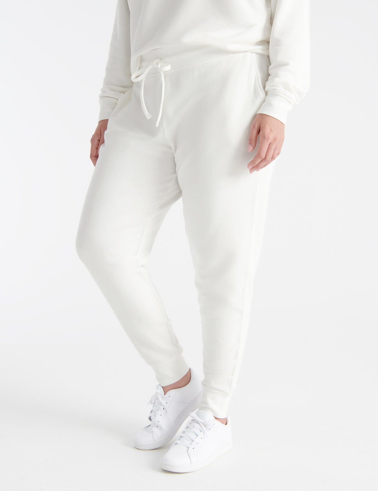 | Off White