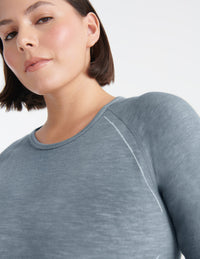 Maya is a 38F and wears a Knix size XL | Smokeshow