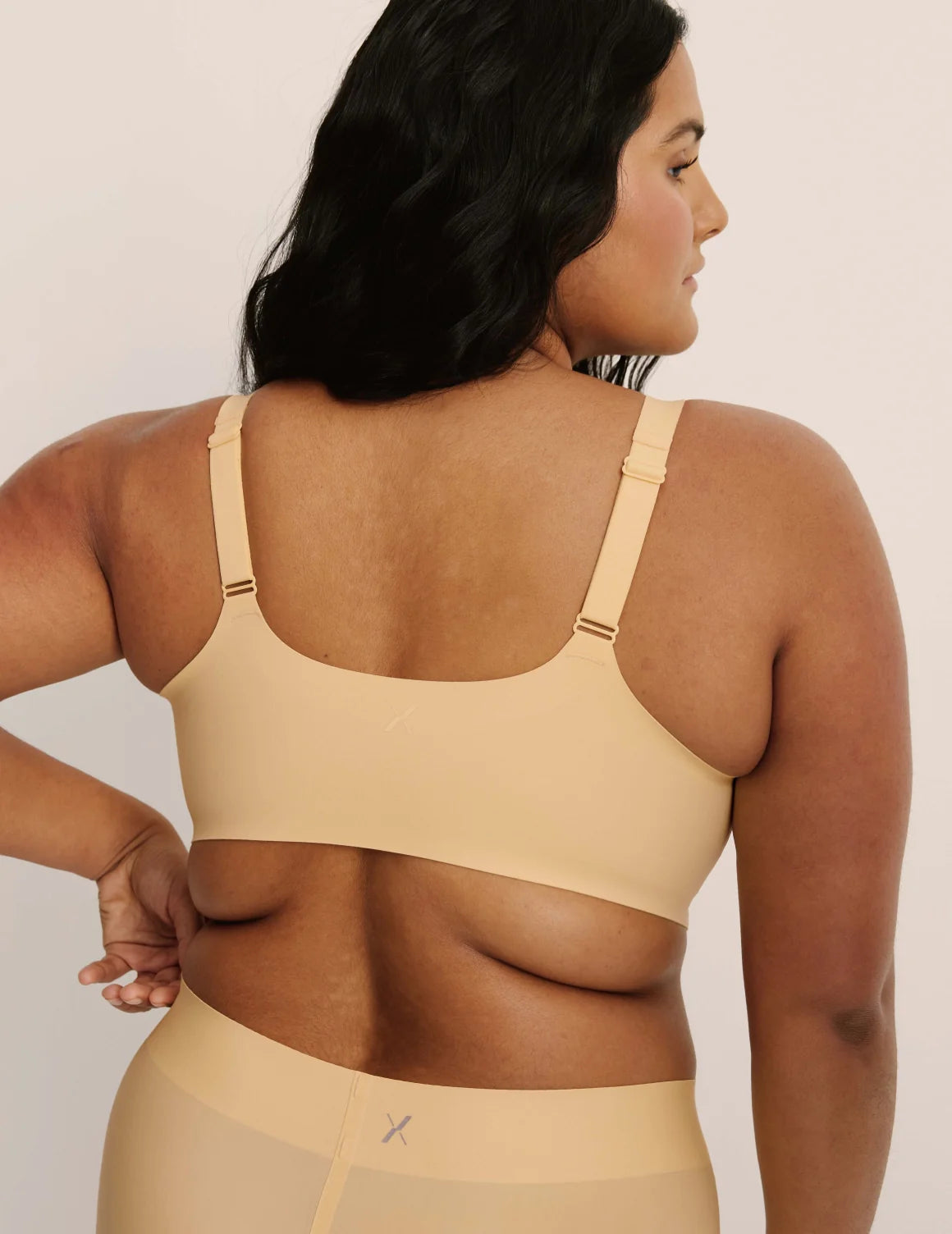 Adiya is a 36C and wears a KNIX L | Buttercup