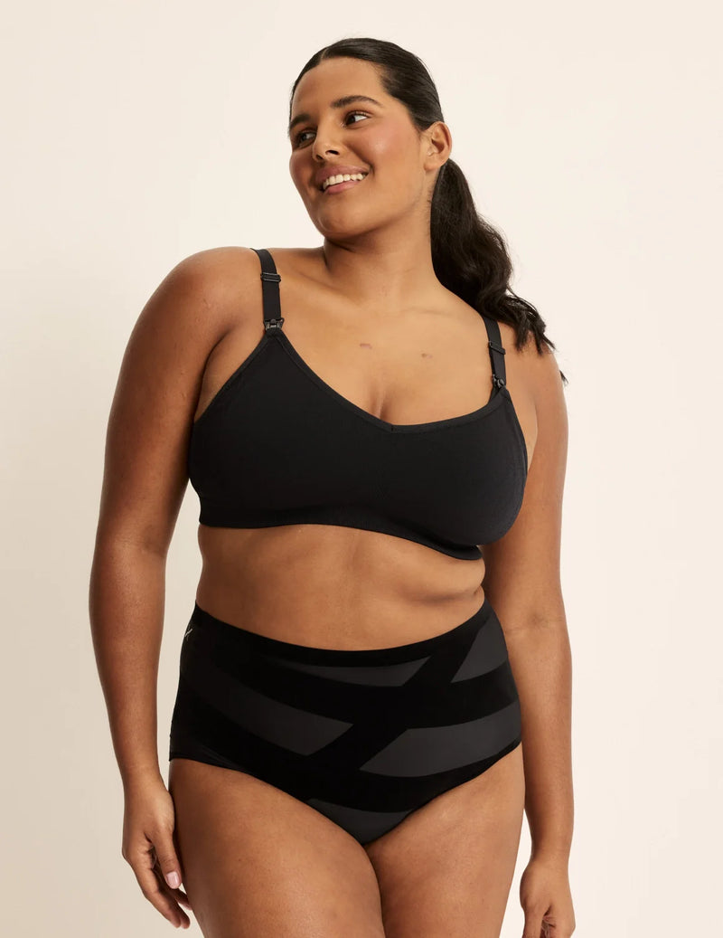 Adiya is a 36C and wearing KNIX L | Black