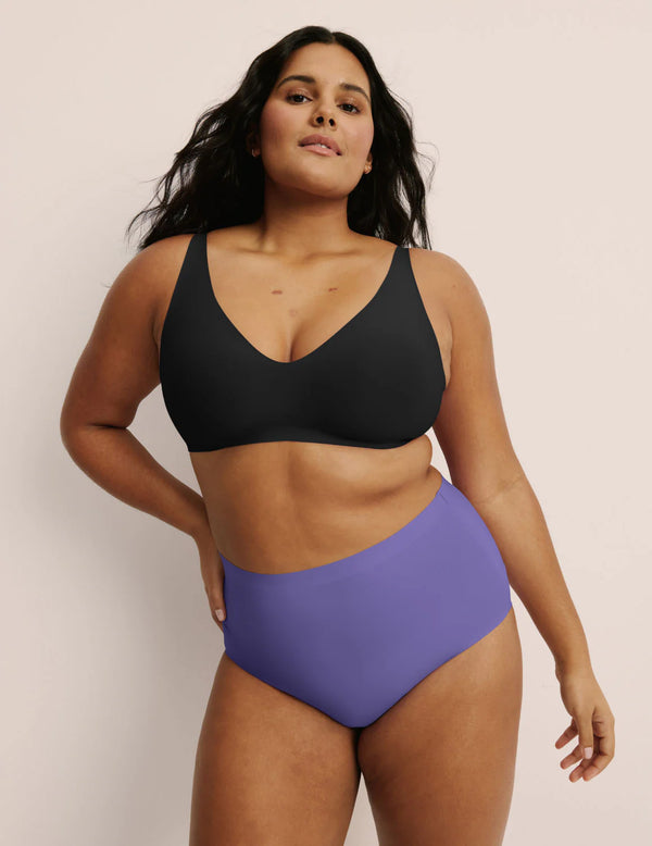 Adiya is wearing KNIX L | Periwinkle