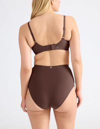 Isabelle is a 34DD and wearing KNIX M+  | Sable