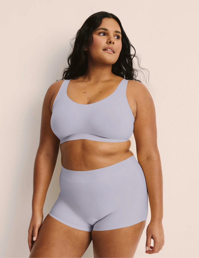 Adiya is a 36C and wearing KNIX L | Lavender