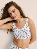Ashley is a 34C and wearing KNIX M | Meadows