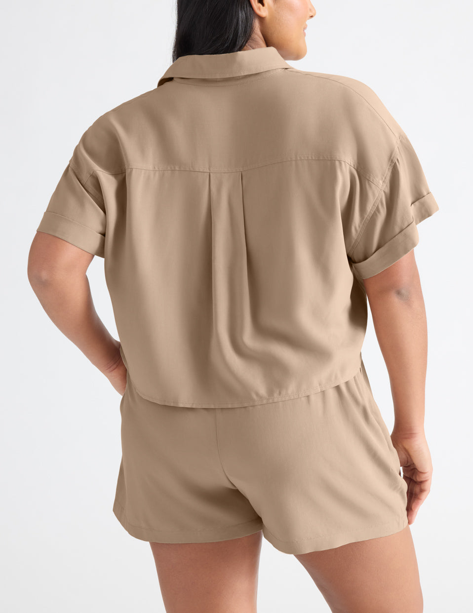 Adiya is a 36C and wears a Knix size L | Taupe
