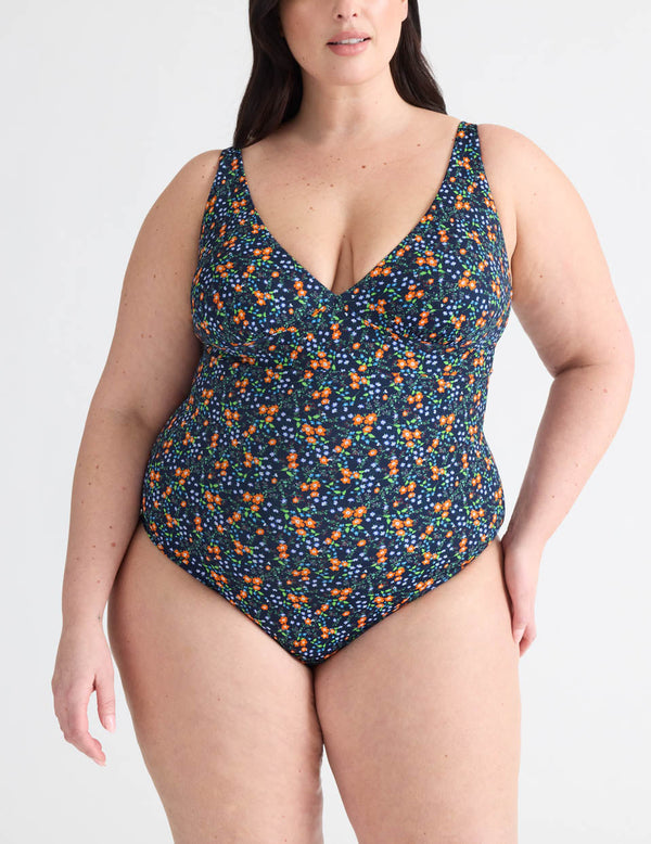 Gabrielle is a 38E, has 48