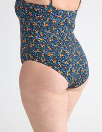 Gabrielle is a 38E, has 48