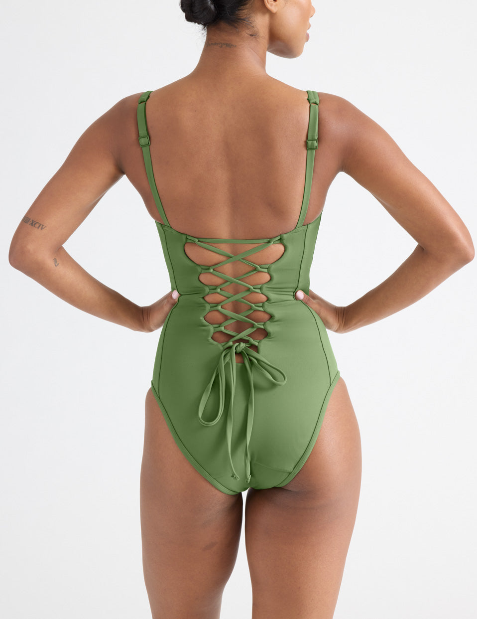 Cinch Leakproof Shaper One Piece Swimsuit – Knix Canada
