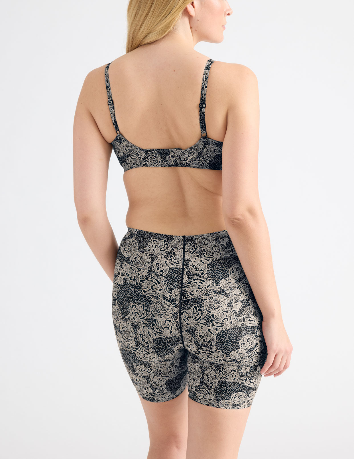 | Lace Peony