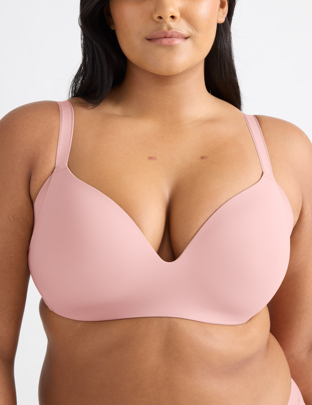 Adiya is wearing a 36C  | Rose Water