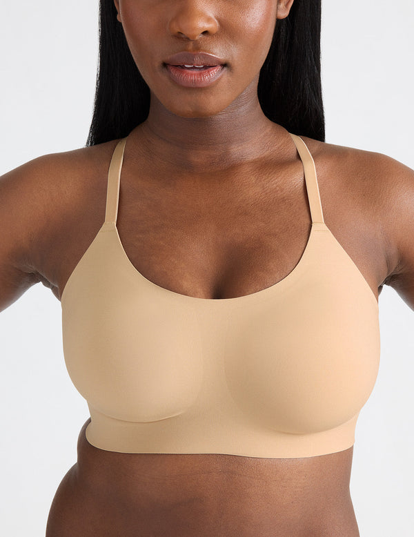 Tamiah is a 34D and wearing KNIX M+ | Warm Sand