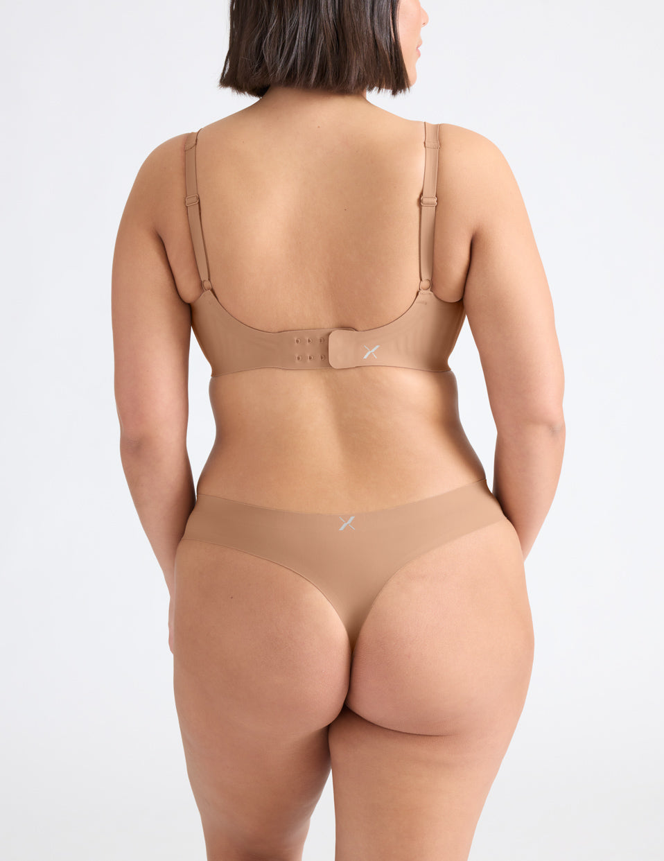 Maya is a 34F and wears a Knix size M++  | Cavassa