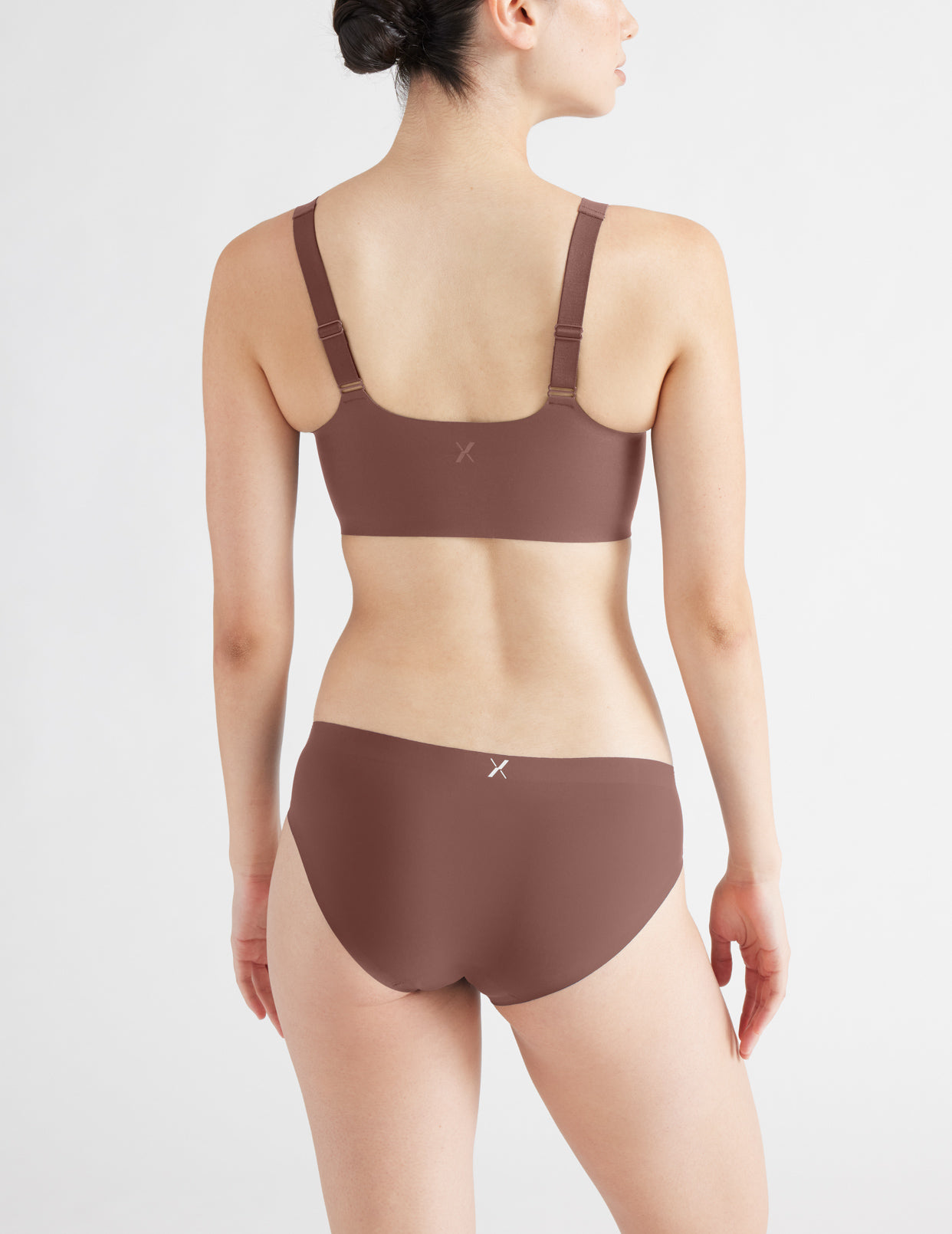 Sora is a 32DD and is wearing a size S+   | Sola