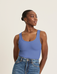 Orlane is a 34B wearing KNIX M | Periwinkle