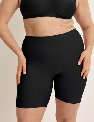 Front view of model wearing the Thigh Saver® 6” highlighting the coverage and smooth fit