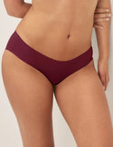 Megan has 36.5” hips and wearing KNIX S | Dark Cherry