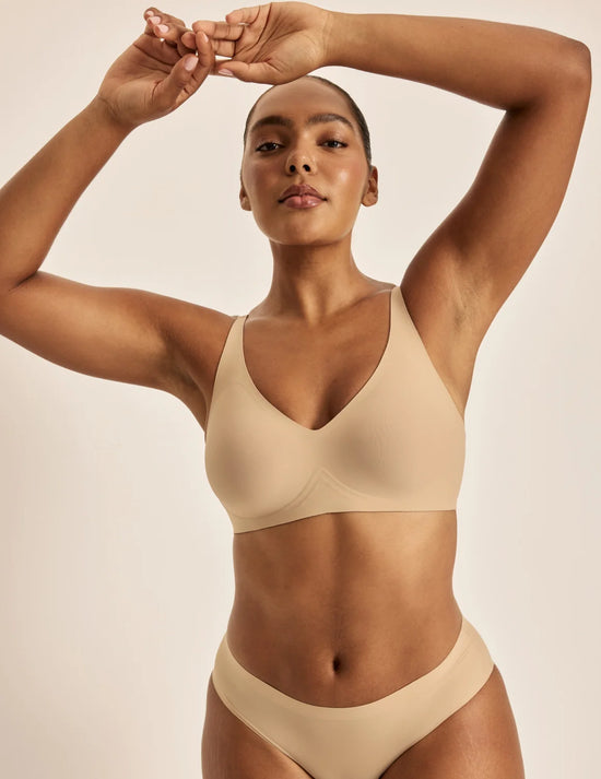 Amber is a 36C and wearing KNIX L  | Warm Sand