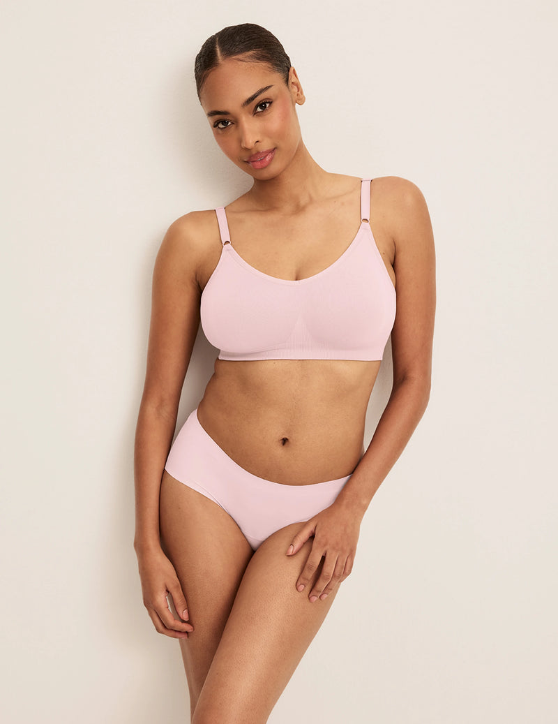 Front view of model wearing the Light Leakproof No-Show Boyshort highlighting the coverage and smooth fit