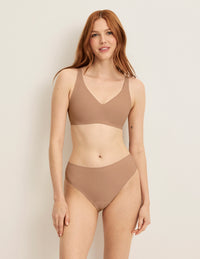 Front view of model wearing the Light Leakproof No-Show French Cut highlighting the coverage and smooth fit