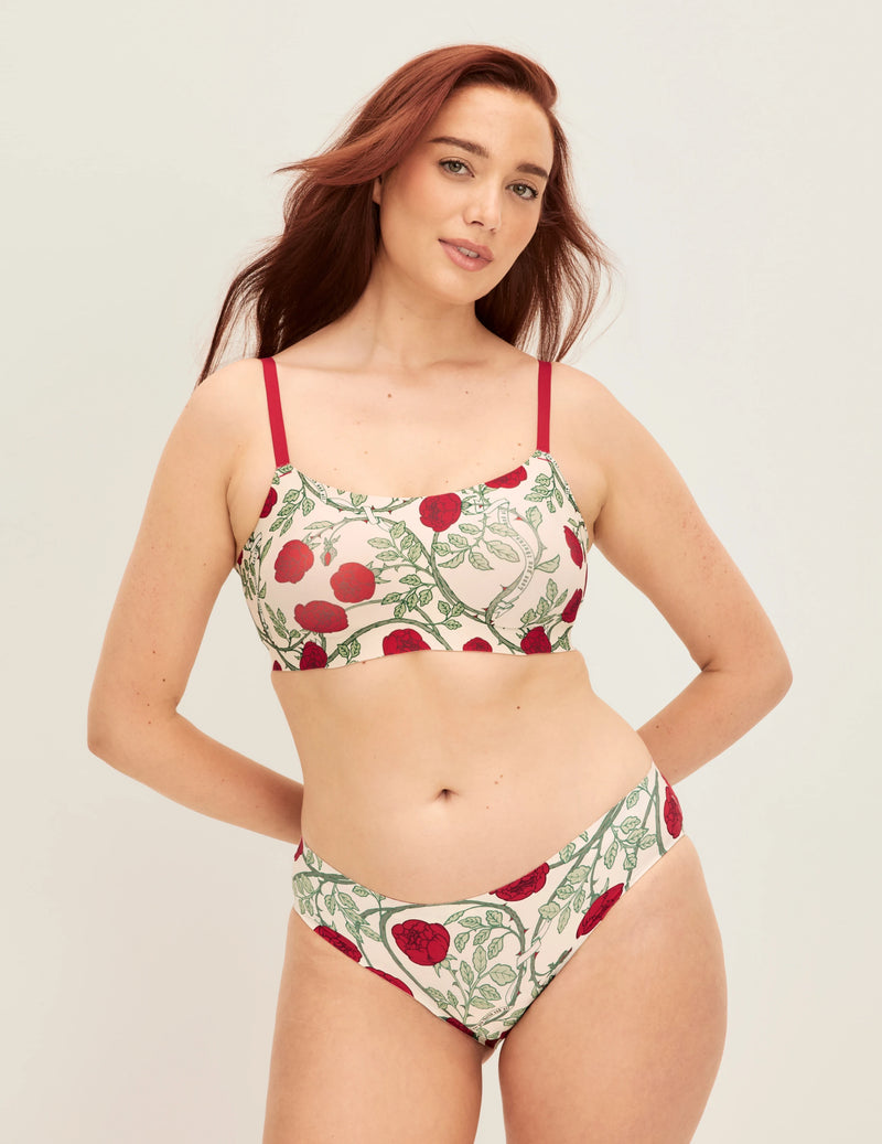 Liz is a 34C wearing KNIX M | | Thorns and All