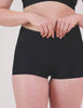Hanna has 41.5" hips and wears a Knix size M | General